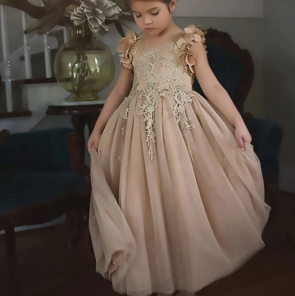 TRISH SCULLY BIANCA Gown - Picture 1 of 12